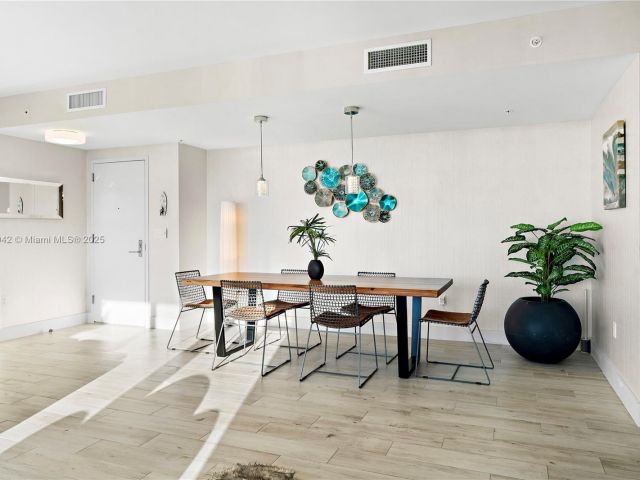 Продажа квартиры #605 - фото 5741432