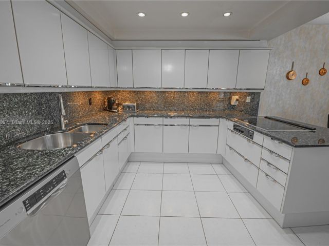 Квартира в аренду номер14D - фото 5577933