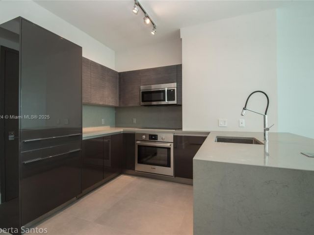 Продажа квартиры #3205 - фото 5622348