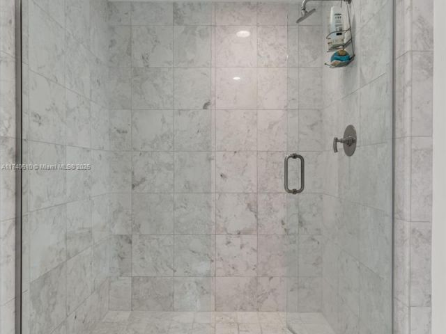 Продажа квартиры #1007 - фото 5700909