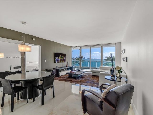 Продажа квартиры #1007 - фото 5700922