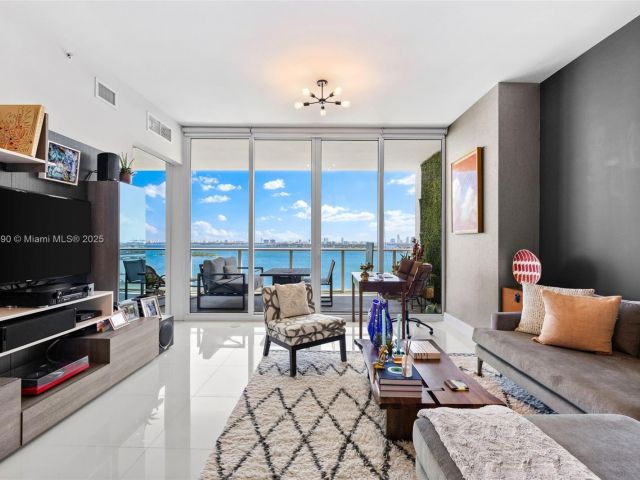 Продажа квартиры #1708 - фото 5656131