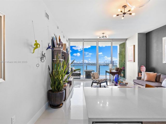 Продажа квартиры #1708 - фото 5656136