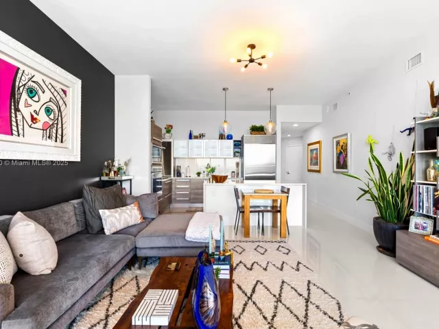 Продажа квартиры #1708 - фото 5656130