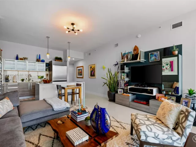 Продажа квартиры #1708 - фото 5656125