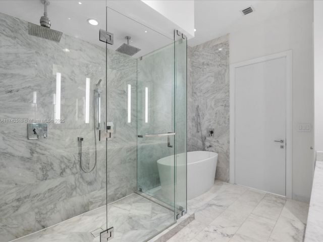 Продажа квартиры #5101 - фото 5612385