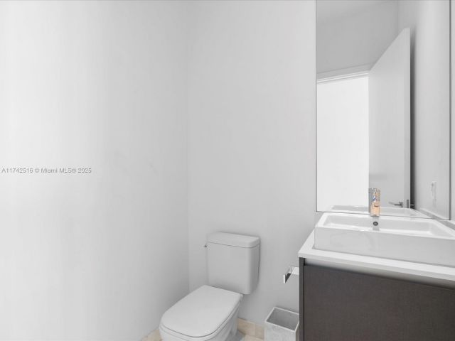 Продажа квартиры #5101 - фото 5612390