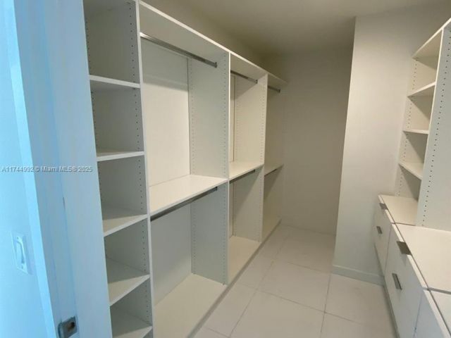 Продажа квартиры #2612 - фото 5640234