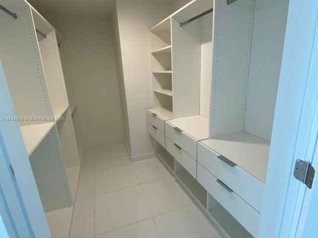 Продажа квартиры #2612 - фото 5640235