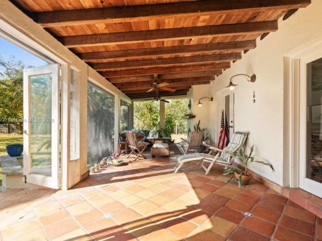 Продажа дома по адресу 37255 SW 214th Ave - фото 5704201