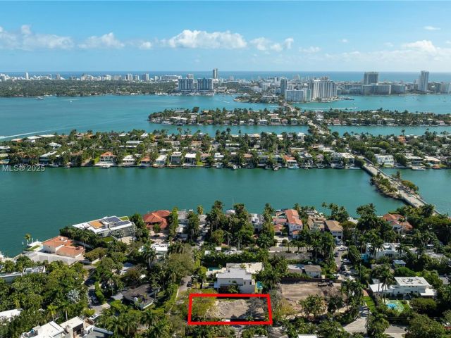 Продажа дома по адресу 315 W San Marino Dr - фото 5520390