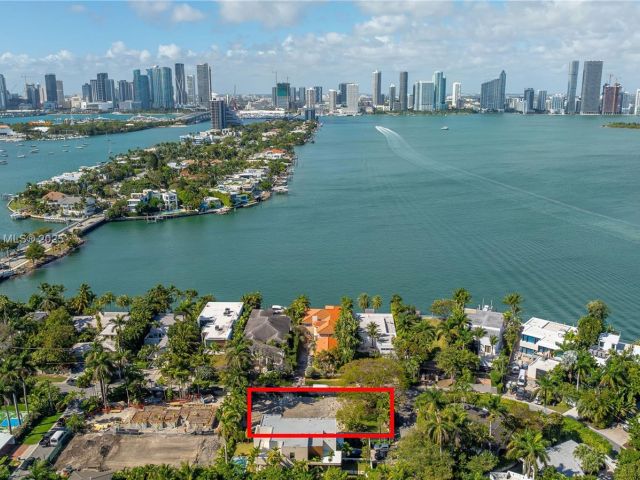 Продажа дома по адресу 315 W San Marino Dr - фото 5520391