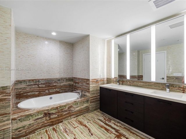 Продажа квартиры #304 - фото 5610302