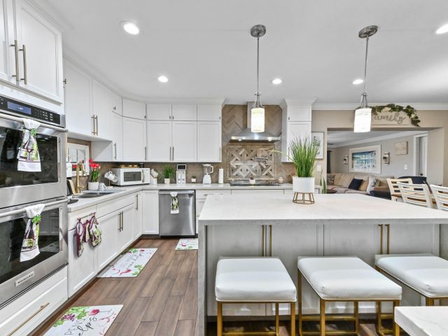 Продажа дома по адресу 12470 SW 191st Terrace - фото 6441226