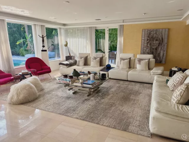 Продажа дома по адресу 1670 Daytonia Rd - фото 5520294