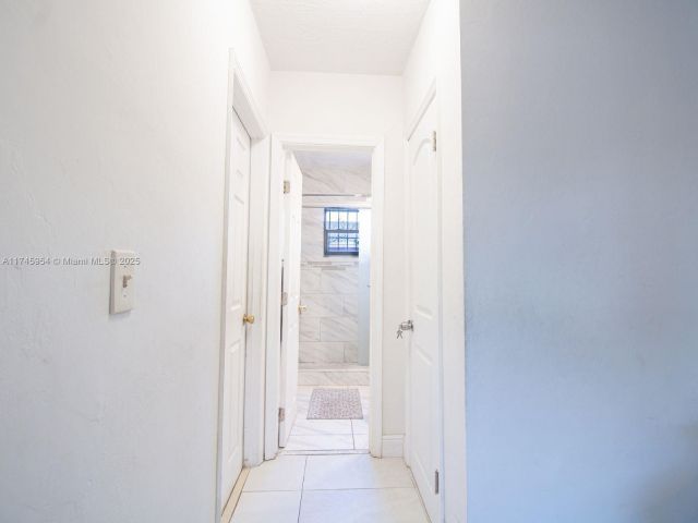 Продажа дома по адресу 13493 NW 8th Ave - фото 5535864