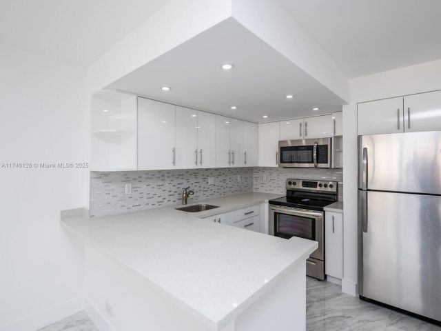 Продажа квартиры #1810 - фото 7442588