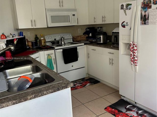 Продажа дома по адресу 11031 SW 246th St 0 - фото 7501026