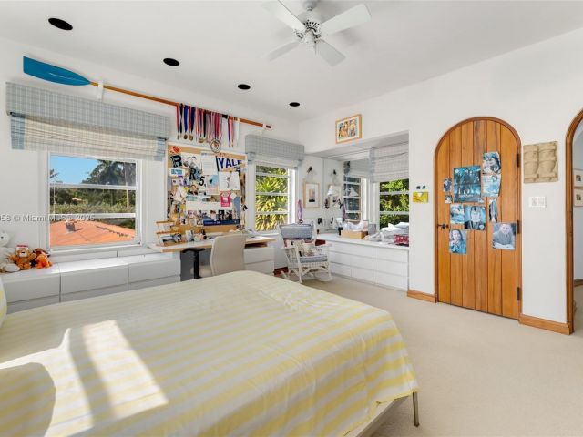 Продажа дома по адресу 4197 S Douglas Rd - фото 6091381