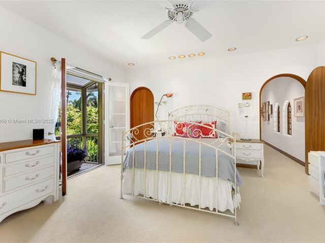 Продажа дома по адресу 4197 S Douglas Rd - фото 6091382