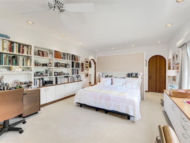 Продажа дома по адресу 4197 S Douglas Rd - фото 6091383