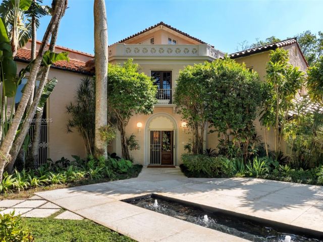 Продажа дома по адресу 4197 S Douglas Rd - фото 6091394