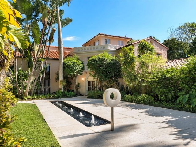 Продажа дома по адресу 4197 S Douglas Rd - фото 6091396