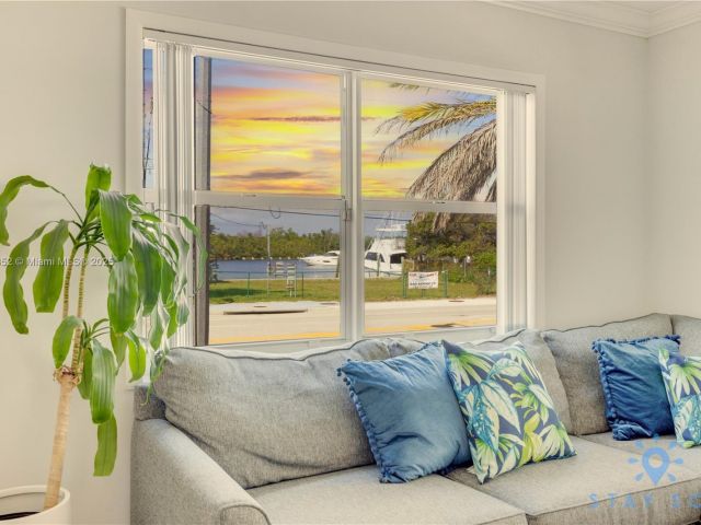 Продажа дома по адресу 328 Missouri St - фото 5753418