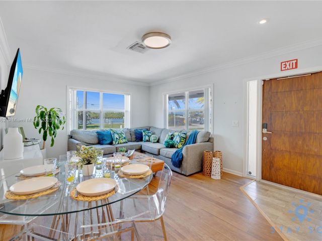 Продажа дома по адресу 328 Missouri St - фото 5753428