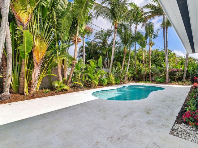 Дом в аренду по адресу 235 Santa Lucia Drive - фото 6782260