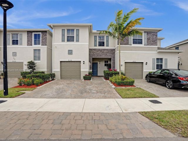 Продажа дома по адресу 838 SE 17th St - фото 5599157