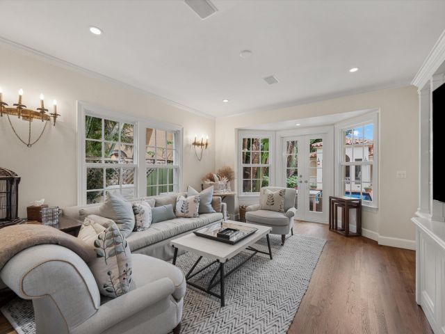 Продажа дома по адресу 2411 Aravale Road - фото 6405412