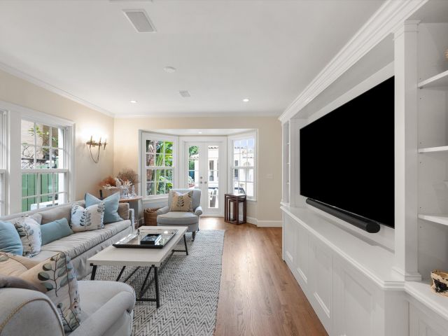 Продажа дома по адресу 2411 Aravale Road - фото 6405413