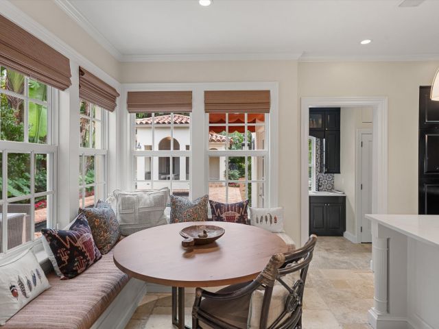 Продажа дома по адресу 2411 Aravale Road - фото 6405422