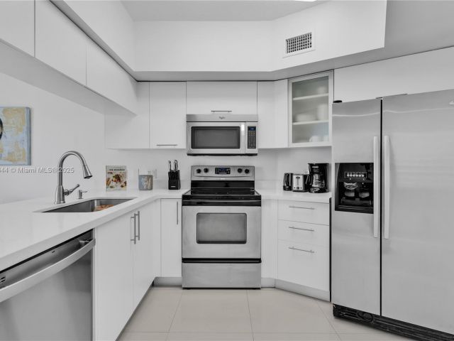 Продажа квартиры #1602 - фото 5651996