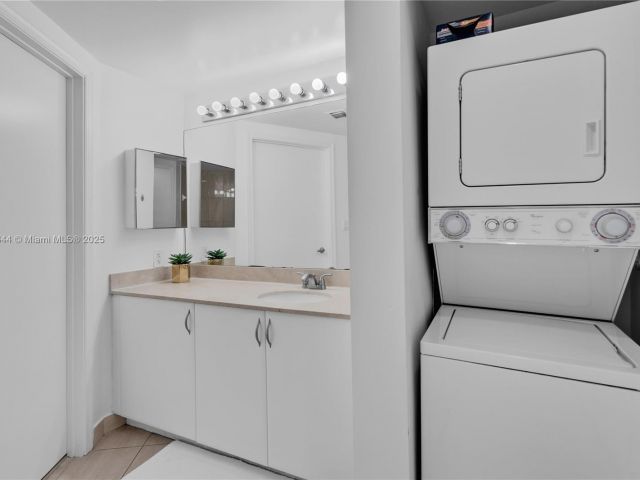 Продажа квартиры #1602 - фото 5651997