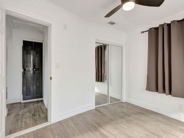 Продажа дома по адресу 1649 NE 31st Street - фото 6282395