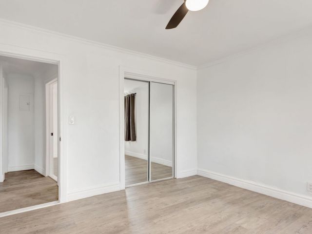 Продажа дома по адресу 1649 NE 31st Street - фото 6282398