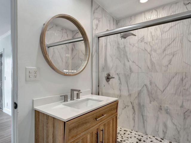 Продажа дома по адресу 1649 NE 31st Street - фото 6282401