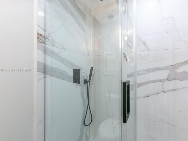 Продажа дома по адресу 1507 Harding St - фото 5753460