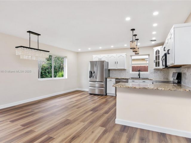 Продажа дома по адресу 1507 Harding St - фото 5753472