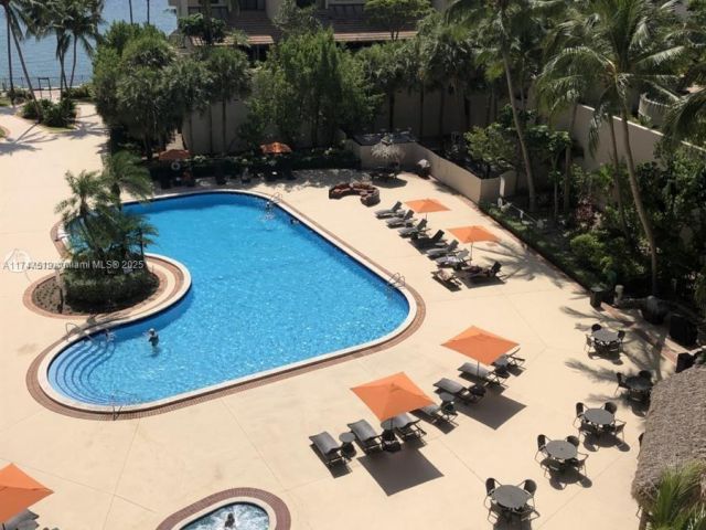 Продажа квартиры #1600 - фото 5623370