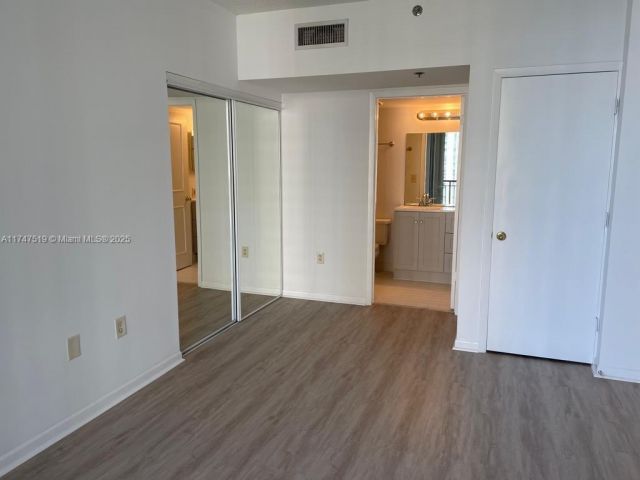 Продажа квартиры #1600 - фото 5623372