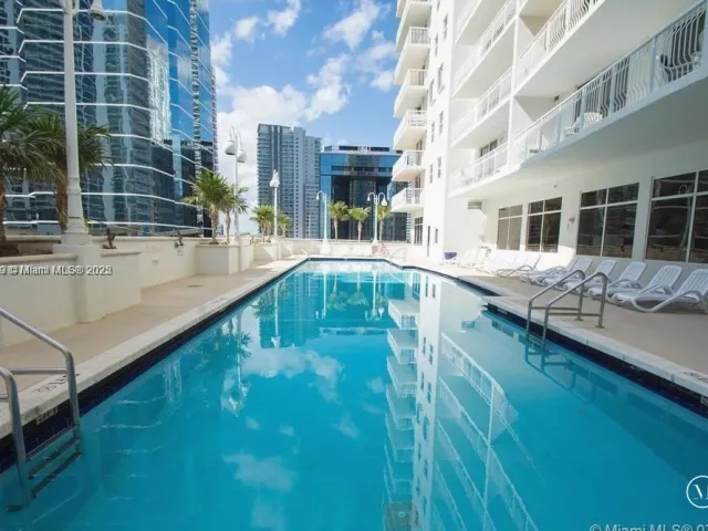 Продажа квартиры #3924 - фото 5610651