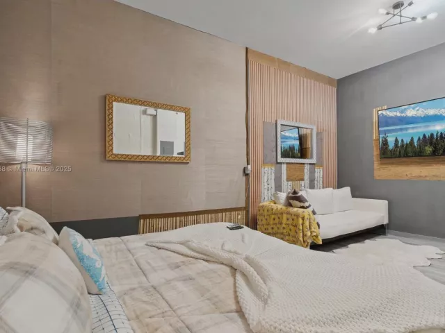 Дом в аренду по адресу 3575 SW 23rd St 3575 - фото 7345283