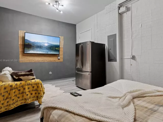 Дом в аренду по адресу 3575 SW 23rd St 3575 - фото 7345284