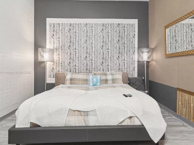 Дом в аренду по адресу 3575 SW 23rd St 3575 - фото 7345279