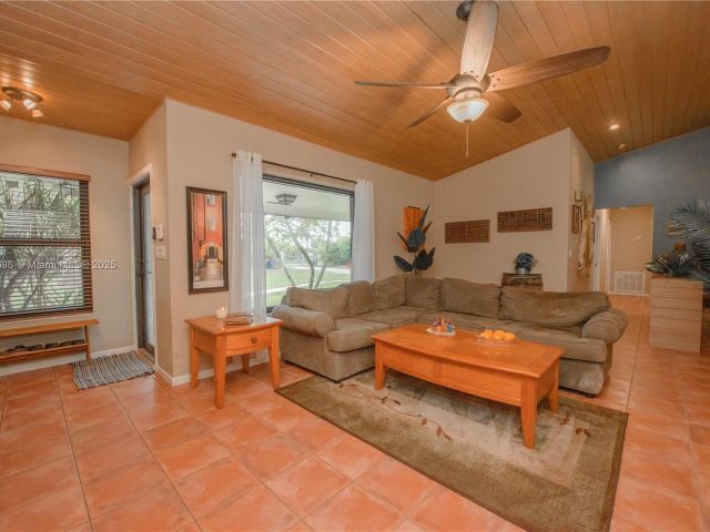 Продажа дома по адресу 19425 SW 334th St - фото 5776650