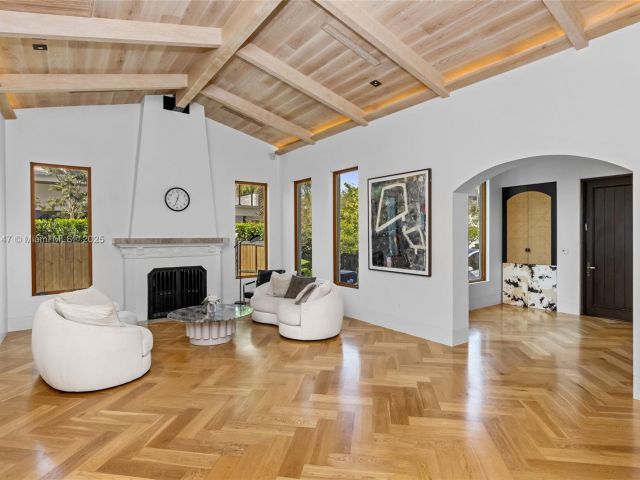 Продажа дома по адресу 114 4th Rivo Alto Ter - фото 5515905