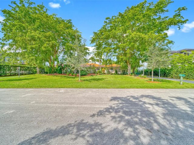 Продажа дома по адресу 9370 Balada St - фото 5559895